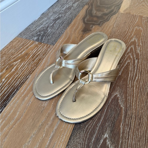 Lilly Pulitzer Mckim Wedge gold Sandals size 9 - Picture 2 of 10